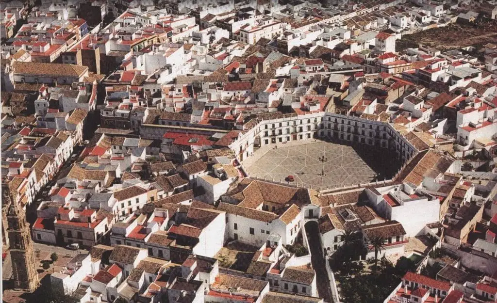 Qué ver en Aguilar de la Frontera, Córdoba: secretos y encantos de un destino único.
