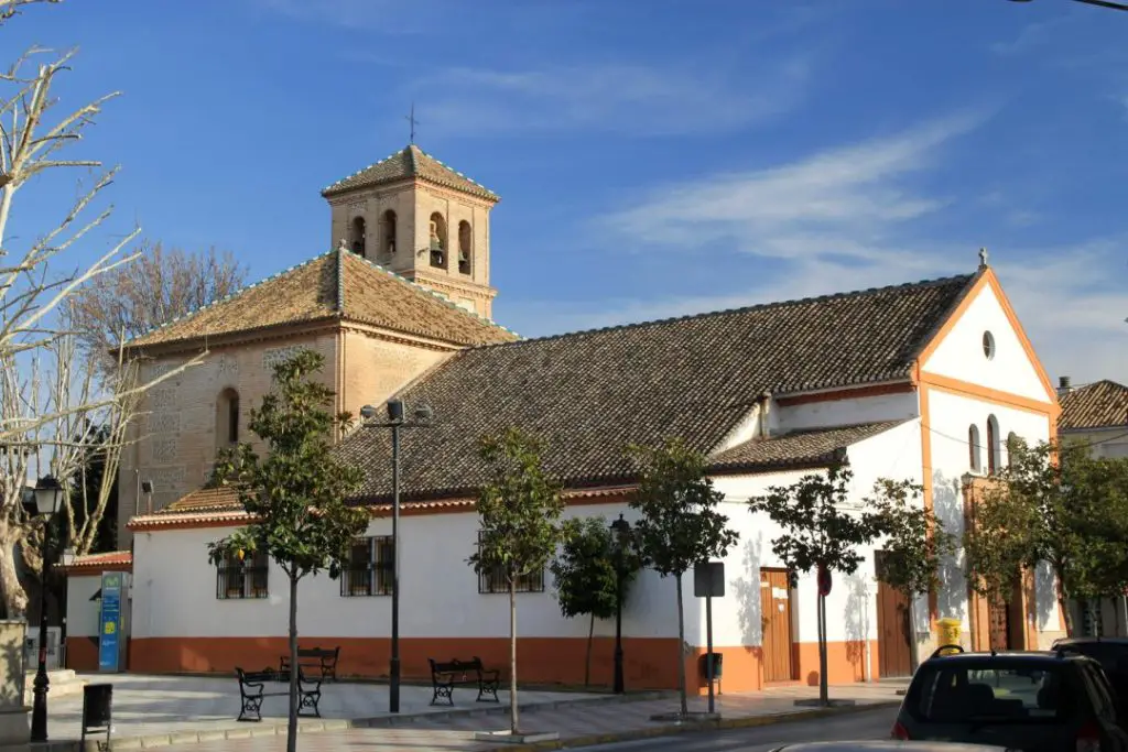 Qué ver en Cúllar Vega, Granada: Secretos escondidos y lugares imprescindibles