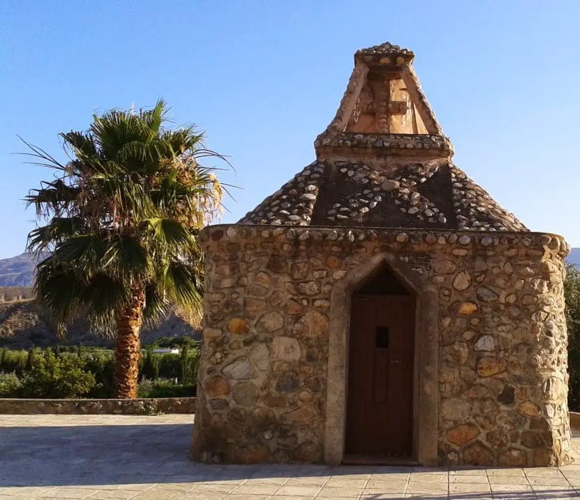 Qué ver en Santa Cruz de Marchena, Almería: Descubre los secretos mejor guardados de este paraíso mediterráneo