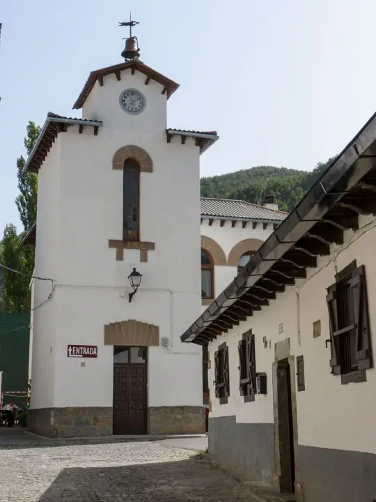 Qué ver en Borau, Huesca: Descubre los secretos mejor guardados de este encantador pueblo