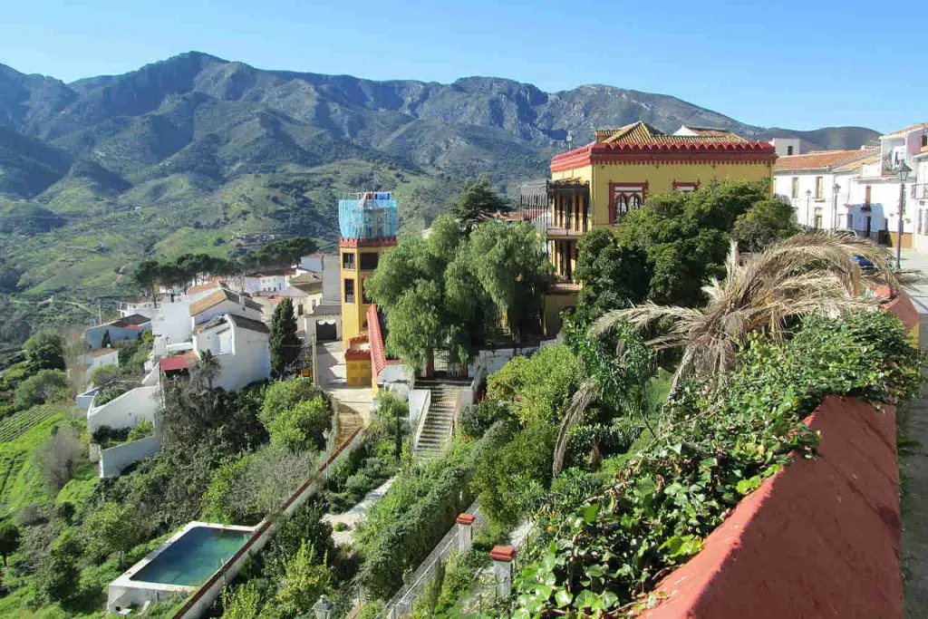 Qué ver en Carratraca, Málaga: Descubre los tesoros ocultos de esta joya andaluza
