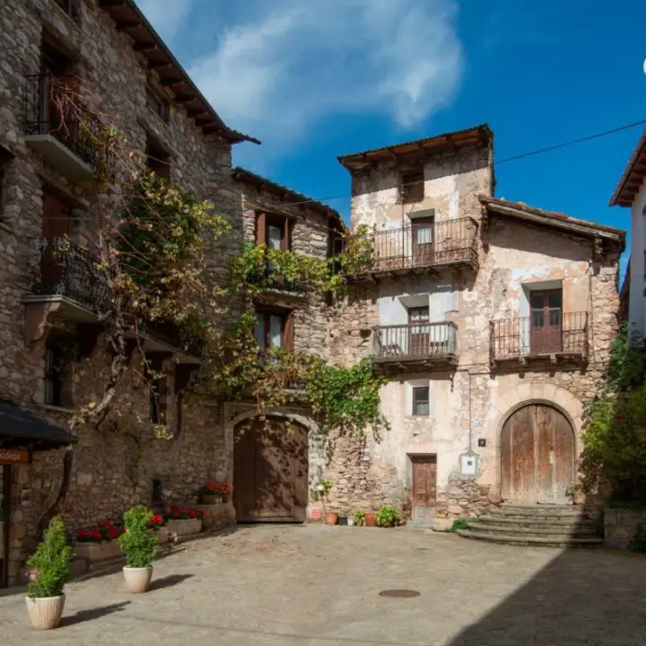 Qué ver en Castejón de Sos, Huesca: Descubre los encantos ocultos de esta joya aragonesa