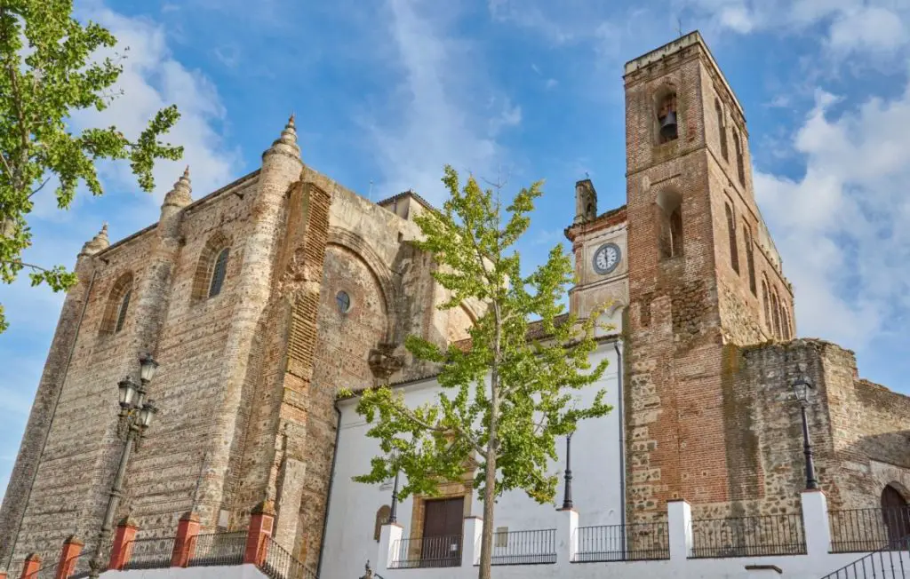 Qué ver en Cazalla de la Sierra, Sevilla: Lugares imperdibles y secretos