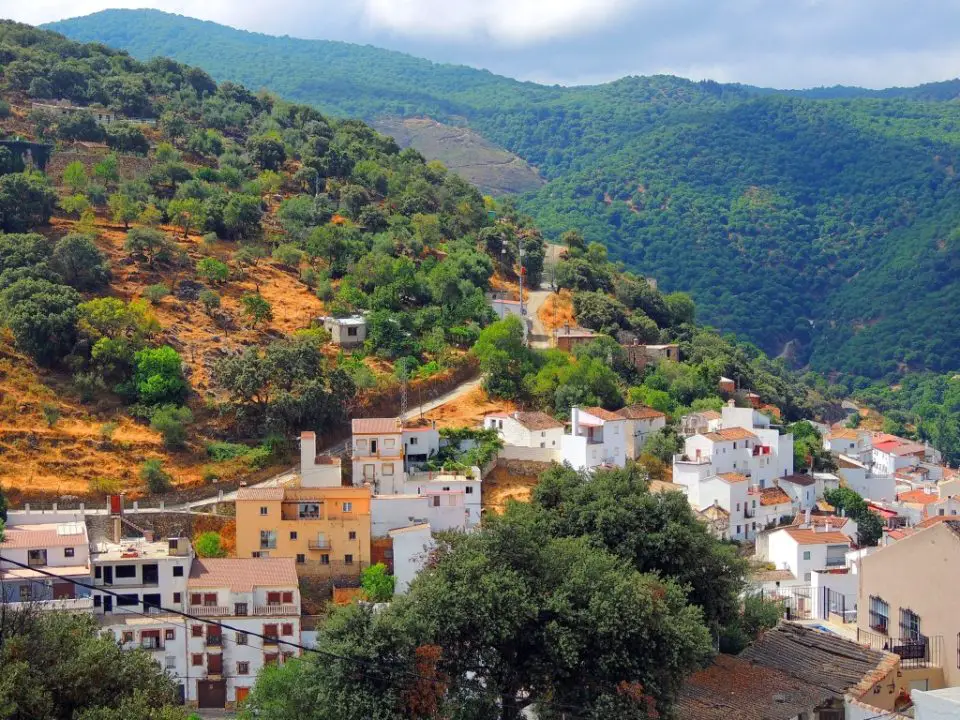 Qué ver en Igualeja, Málaga: Descubre los tesoros ocultos de este encantador pueblo