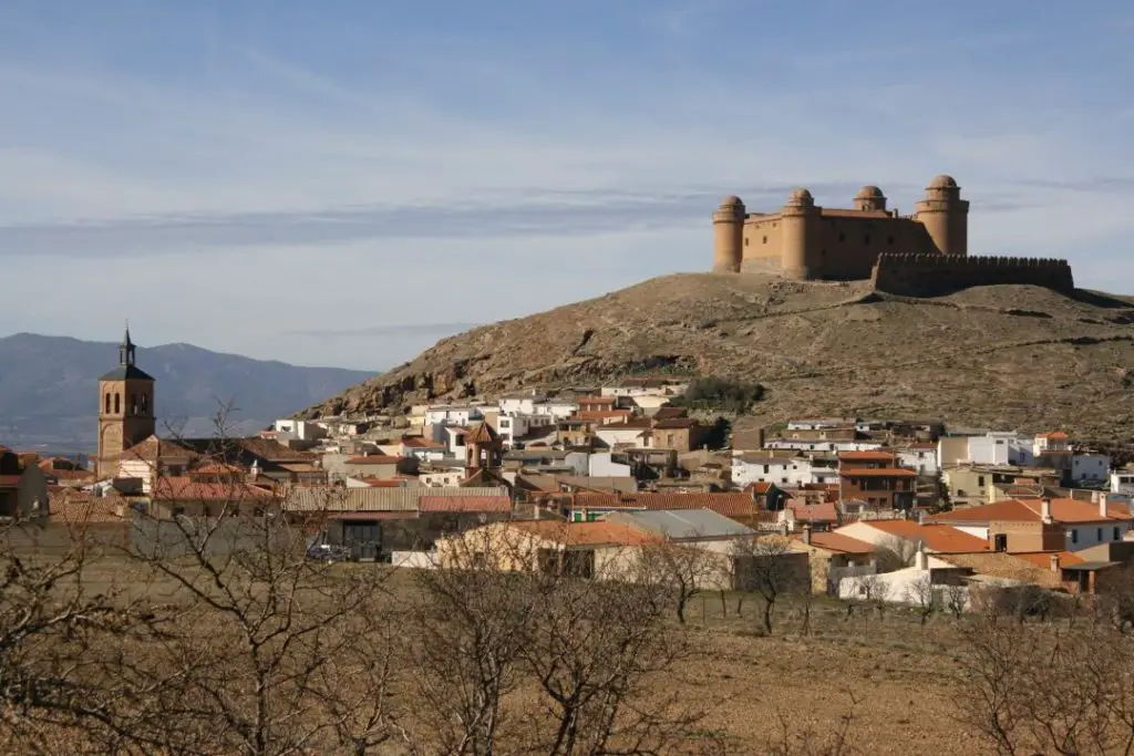 Qué ver en La Calahorra, Granada: Descubre los secretos mejor guardados