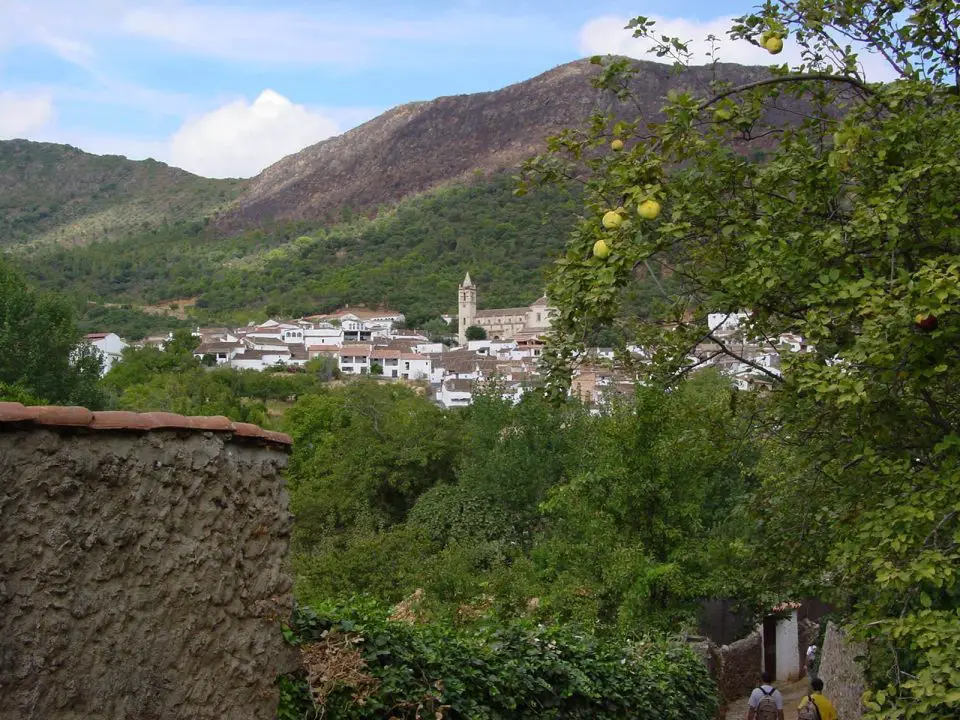 Qué ver en Linares de la Sierra, Huelva: Descubre sus tesoros ocultos