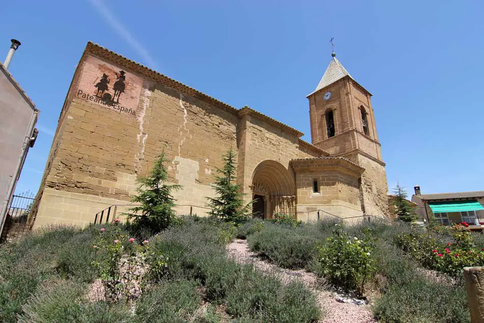 Qué ver en Peralta de Alcofea, Huesca: Descubre los tesoros ocultos de esta joya aragonesa