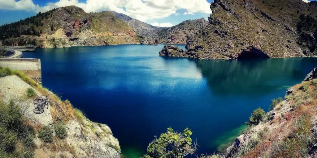 Qué ver en Quéntar, Granada: Descubre sus tesoros ocultos