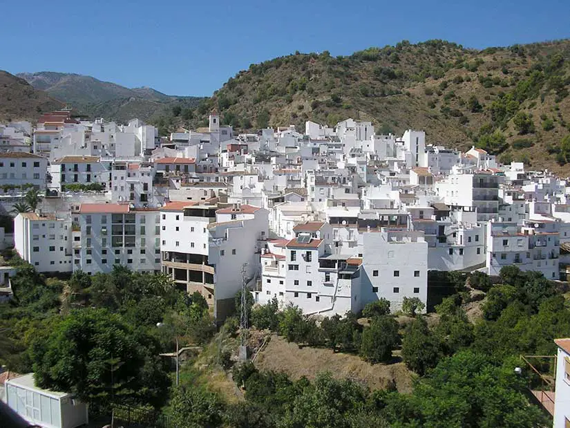 Qué ver en Tolox, Málaga: Descubre los tesoros ocultos de esta encantadora localidad