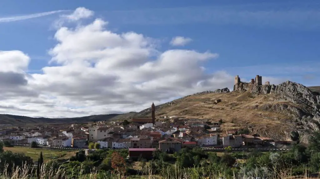 Qué ver en Allueva, Teruel: Secretos y encantos por descubrir