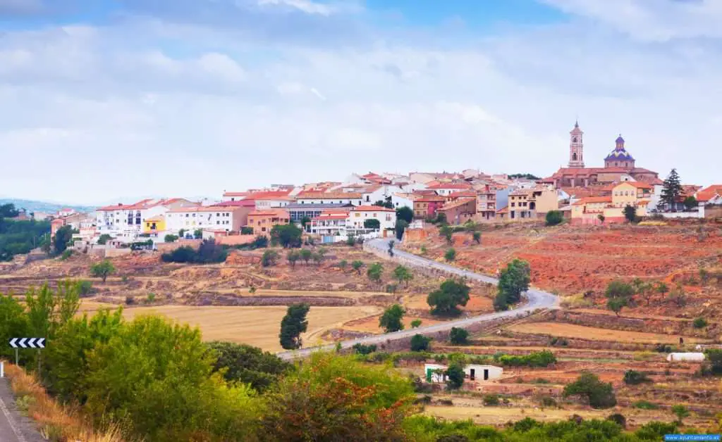 Qué ver en Sarrión, Teruel: Descubre los tesoros ocultos de este encantador destino rural