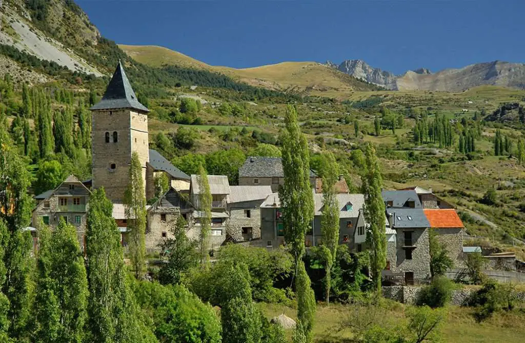 Qué ver en Tella-Sin, Huesca: Descubre los secretos mejor guardados