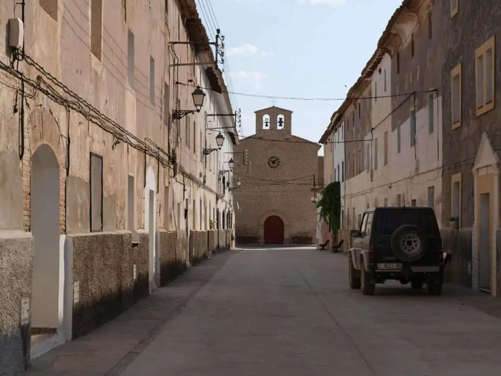 Qué ver en Almochuel, Zaragoza: Tesoros ocultos y encantadores rincones por descubrir