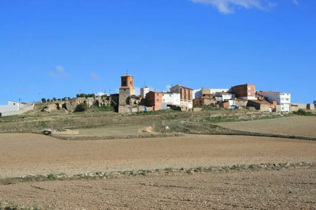 Qué ver en Cubel, Zaragoza: Descubre los tesoros ocultos de este encantador destino