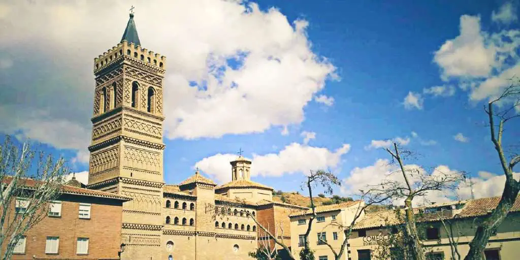 Qué ver en Herrera de los Navarros, Zaragoza: Secretos y encantos por descubrir