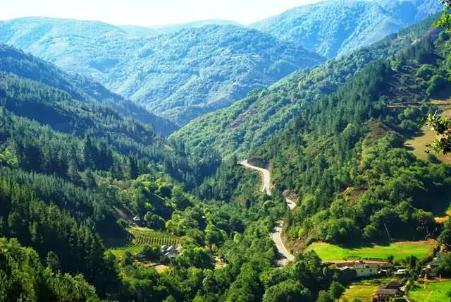 Qué ver en Ibias, Asturias: Descubre los tesoros ocultos de este paraíso natural