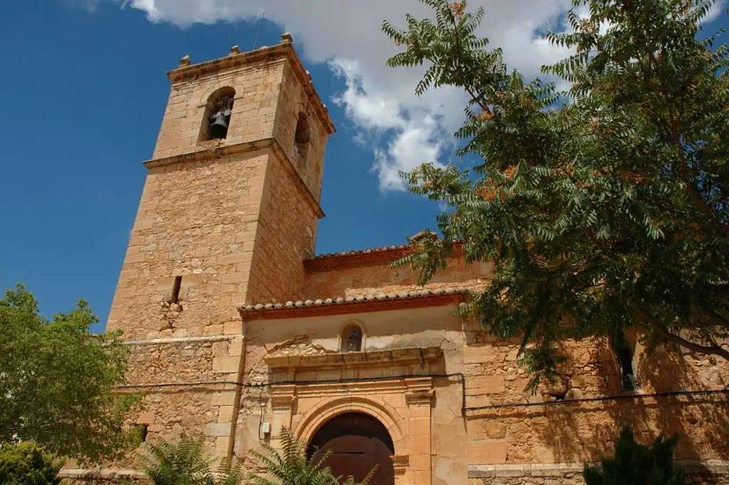 Qué ver en Las Cuerlas, Zaragoza: Explora los encantos secretos de esta joya oculta