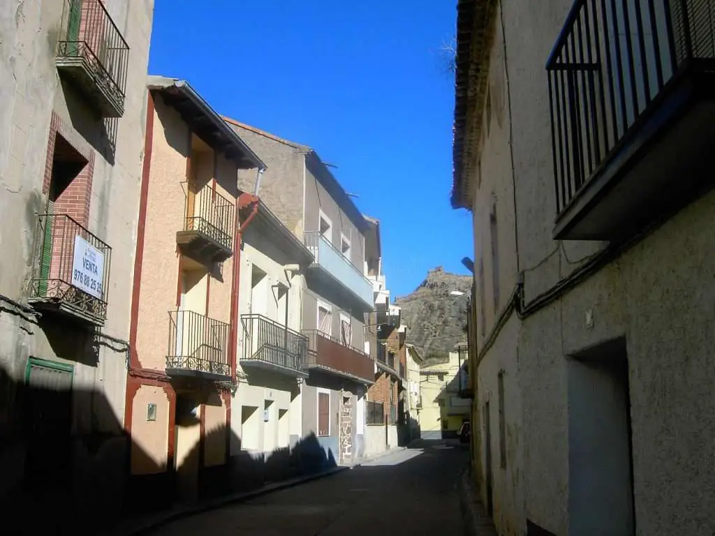 Qué ver en Morés, Zaragoza: Descubre los tesoros ocultos de este encantador destino