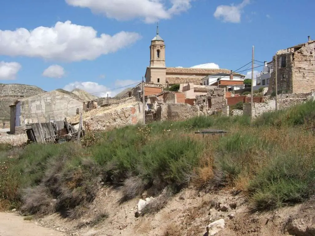 Qué ver en Puebla de Albortón, Zaragoza: Descubre los secretos mejor guardados