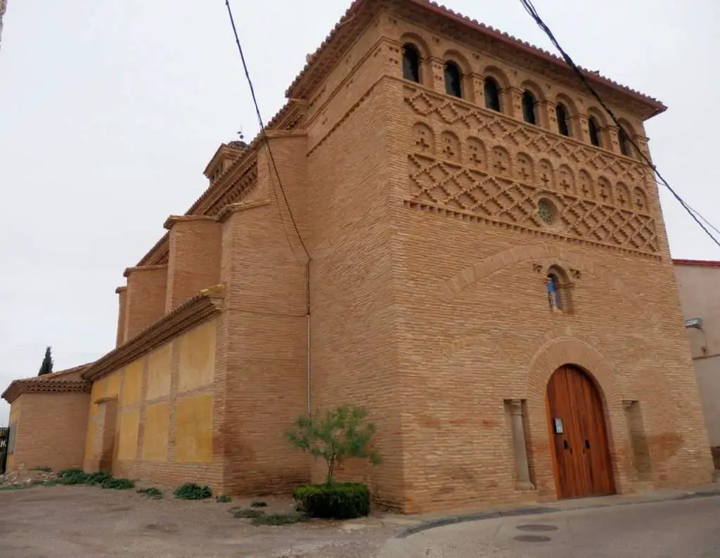 Qué ver en San Mateo de Gállego, Zaragoza: Descubre los tesoros ocultos de esta joya aragonesa.
