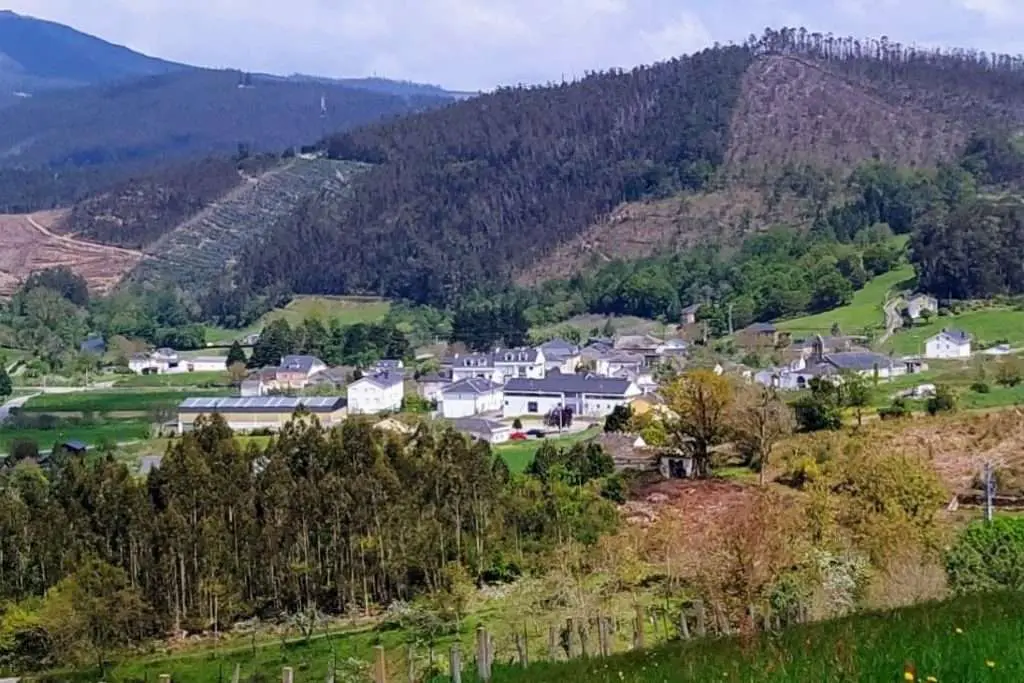 Qué ver en San Tirso de Abres, Asturias: Descubre sus tesoros ocultos