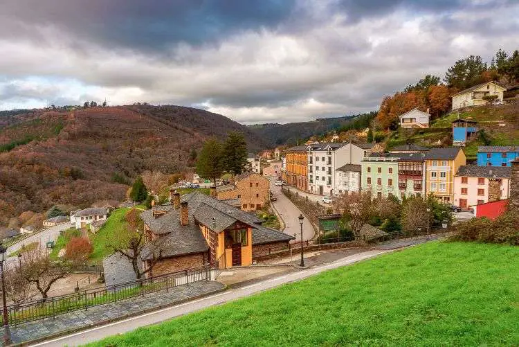 Qué ver en Santa Eulalia de Oscos, Asturias: Secretos y encantos por descubrir