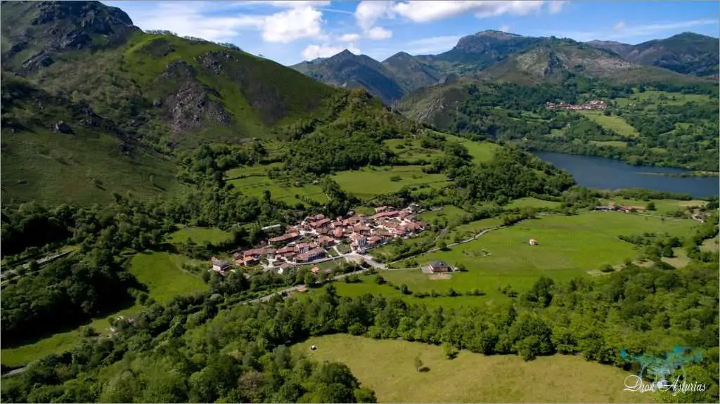 Qué ver en Sobrescobio, Asturias: Descubre los tesoros ocultos de este paraíso natural