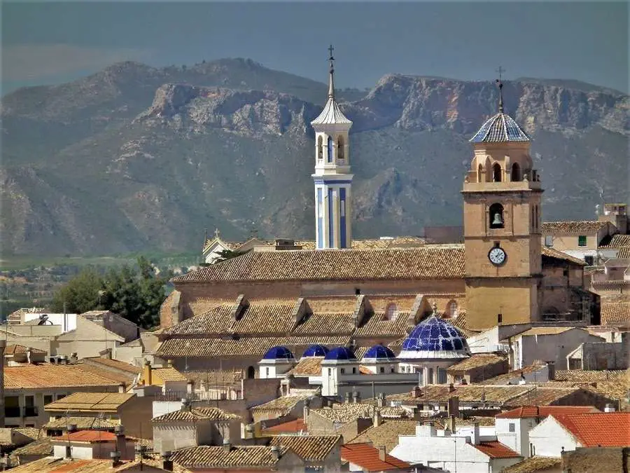Qué ver en Hellín, Albacete: Descubre los tesoros escondidos de esta ciudad fascinante