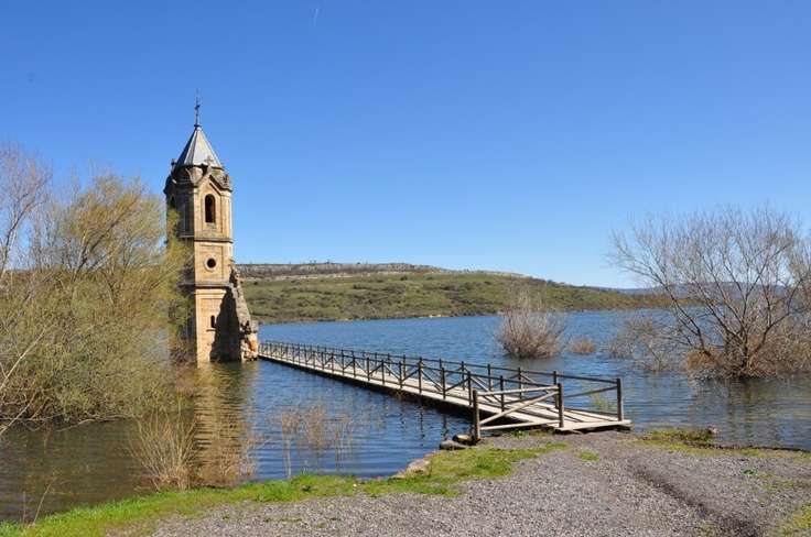Qué ver en Las Rozas de Valdearroyo, Cantabria: Descubre los secretos de este encantador destino
