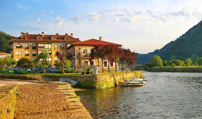 Qué ver en Limpias, Cantabria: Descubre los tesoros ocultos de este encantador destino