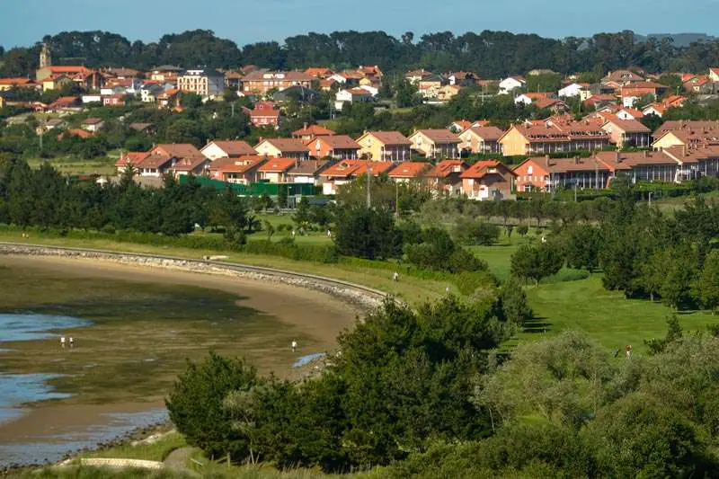 Qué ver en Marina de Cudeyo, Cantabria: Descubre los secretos mejor guardados