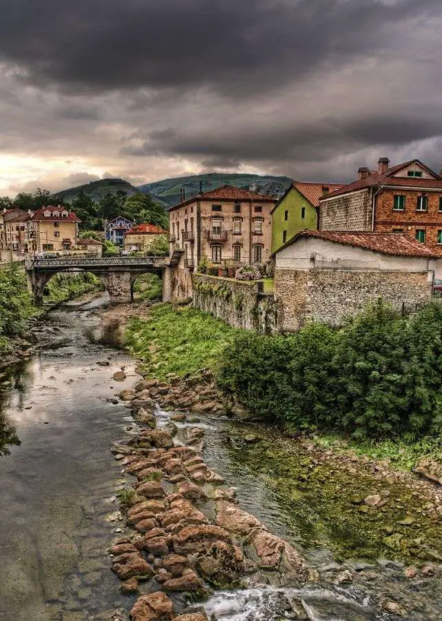 Qué ver en Riotuerto, Cantabria: Descubre los secretos mejor guardados