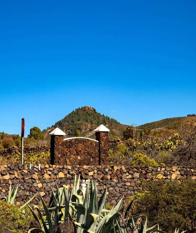 Qué ver en Santiago del Teide, Santa Cruz de Tenerife: Descubre los secretos mejor guardados para tu próxima aventura.