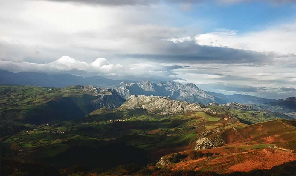 Qué ver en Valle de Villaverde, Cantabria: Descubre los tesoros ocultos del paraíso cántabro