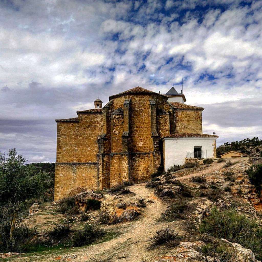 Qué ver en Villa de Ves, Albacete: Descubre los tesoros ocultos de este encantador destino