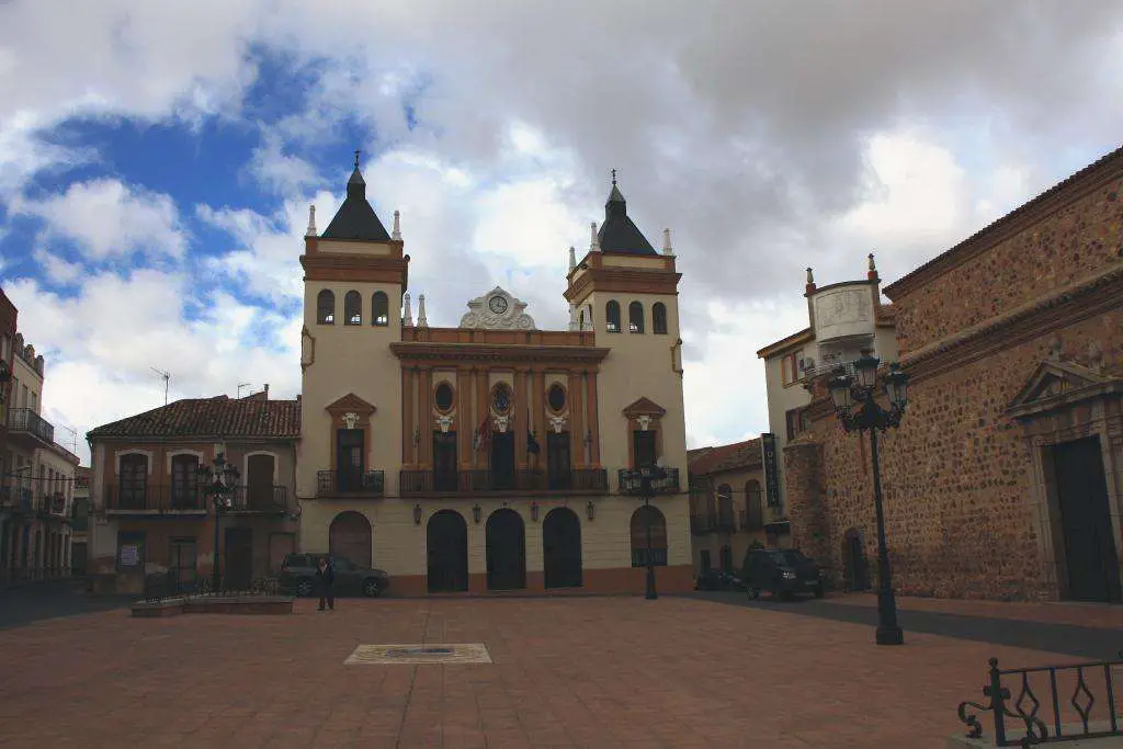 Qué ver en Almodóvar del Campo, Ciudad Real: Descubre los tesoros ocultos de esta encantadora ciudad