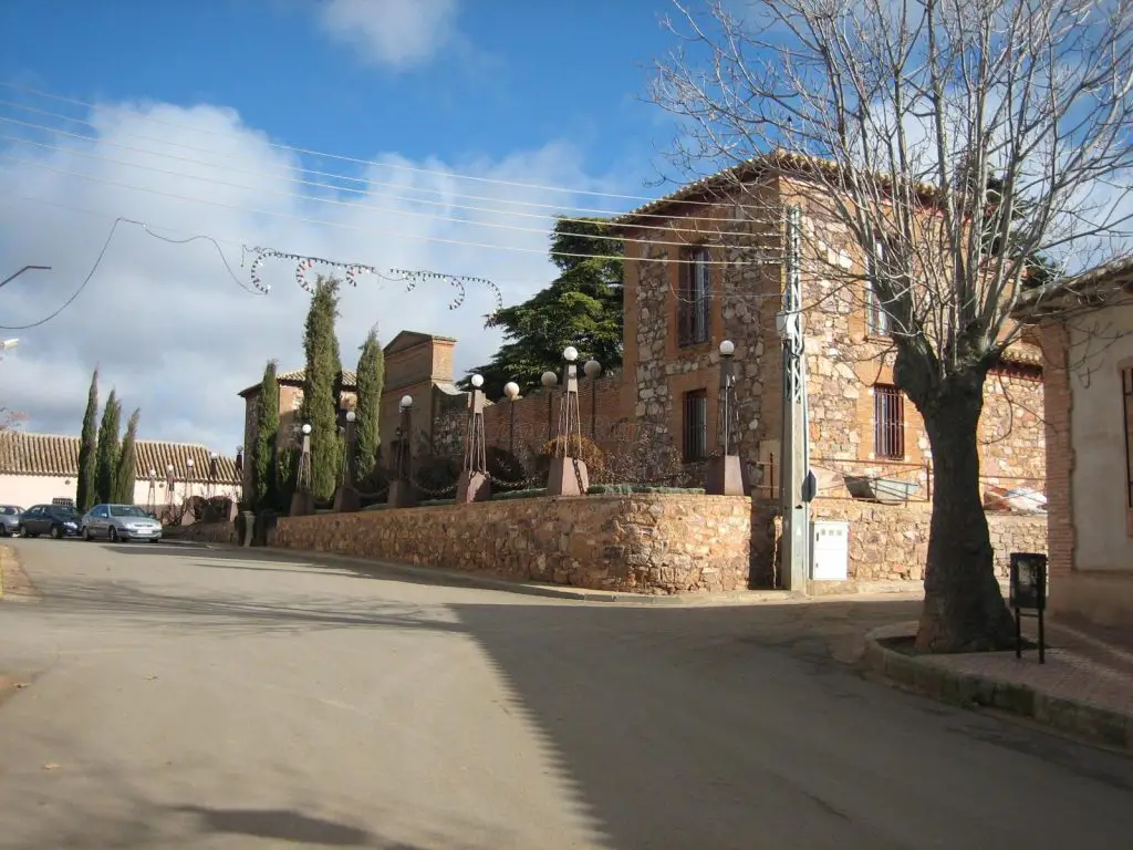 Qué ver en Ballesteros de Calatrava, Ciudad Real: Descubre los secretos de esta joya oculta