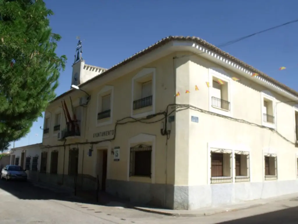 Qué ver en Casas de los Pinos, Cuenca: Descubre los secretos de este encantador destino