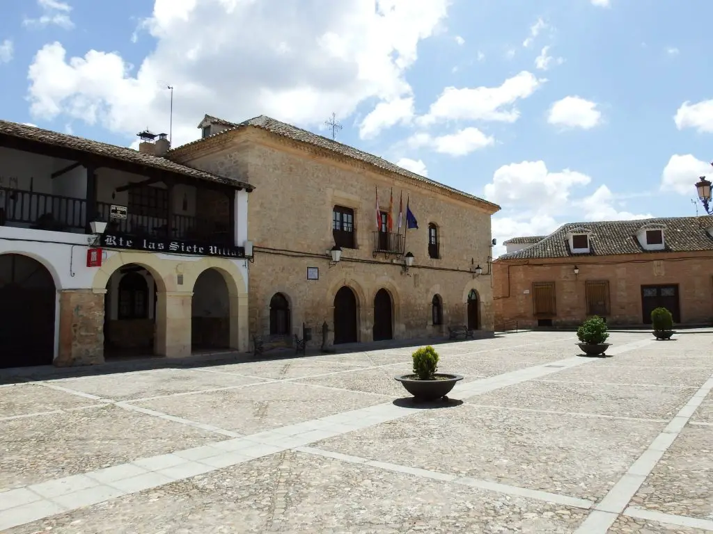 Qué ver en Villamayor de Santiago, Cuenca: Descubre los tesoros ocultos