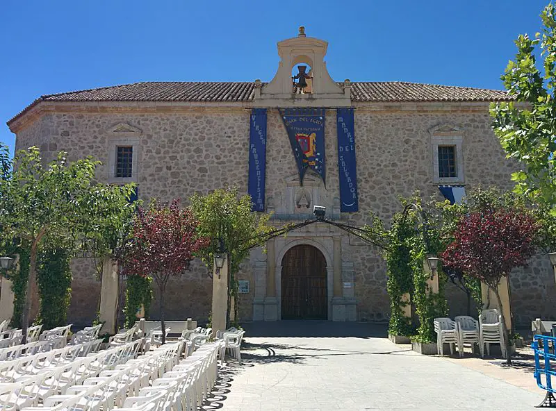 Qué ver en La Puebla de Almoradiel, Toledo: Descubre sus tesoros ocultos