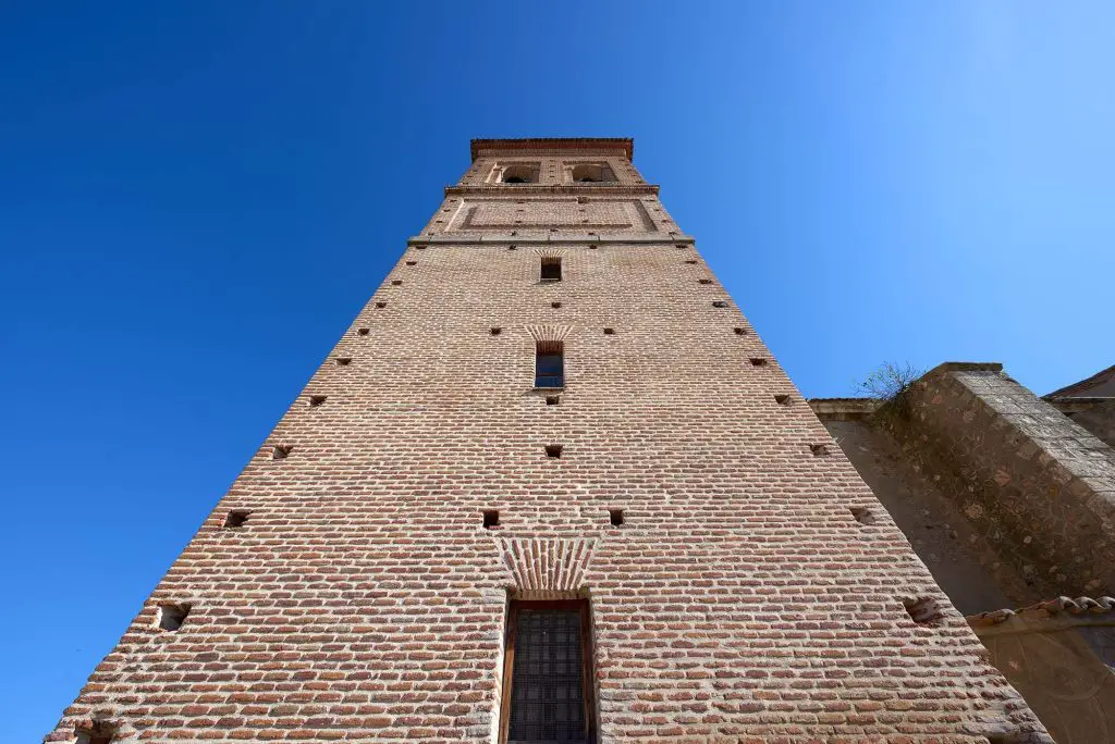 Qué ver en La Torre de Esteban Hambrán, Toledo: Descubre los secretos mejor guardados