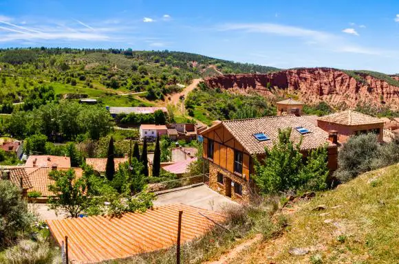 Qué ver en Valdepeñas de la Sierra, Guadalajara: Experiencias únicas y secretos por descubrir