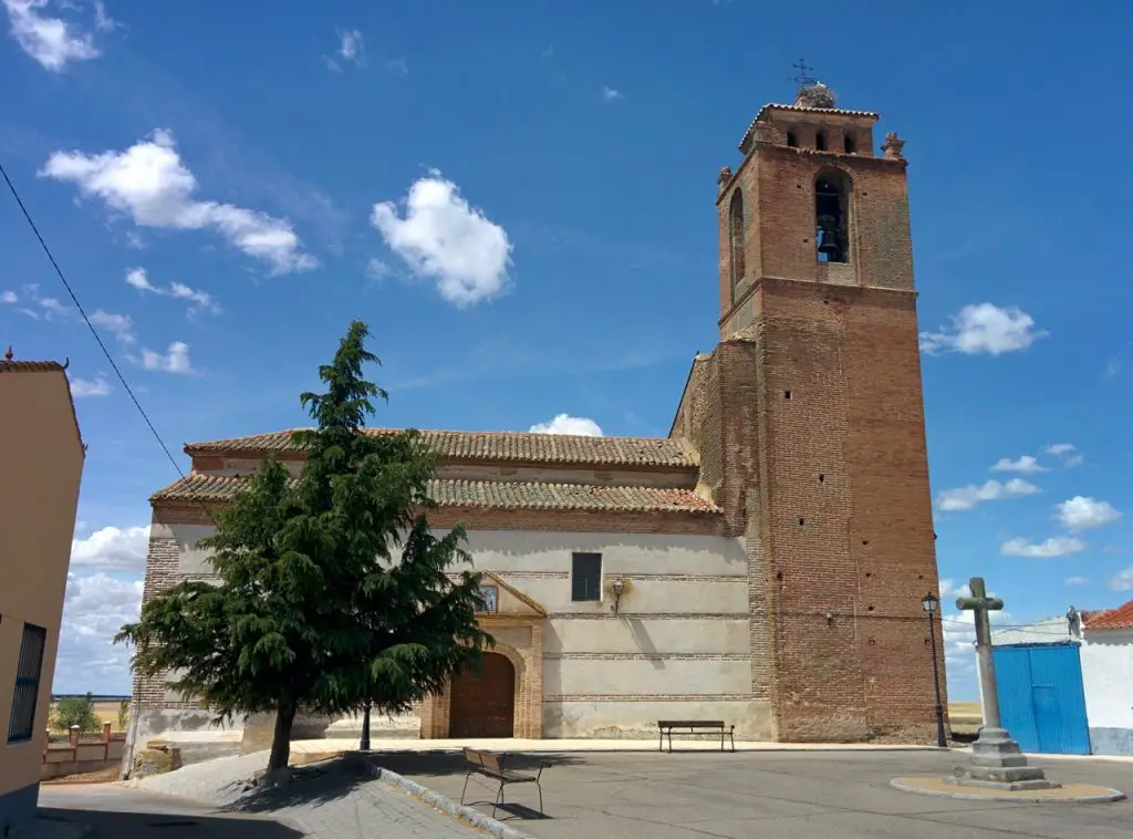 Qué ver en Blasconuño de Matacabras, Ávila: Secretos y encantos por descubrir