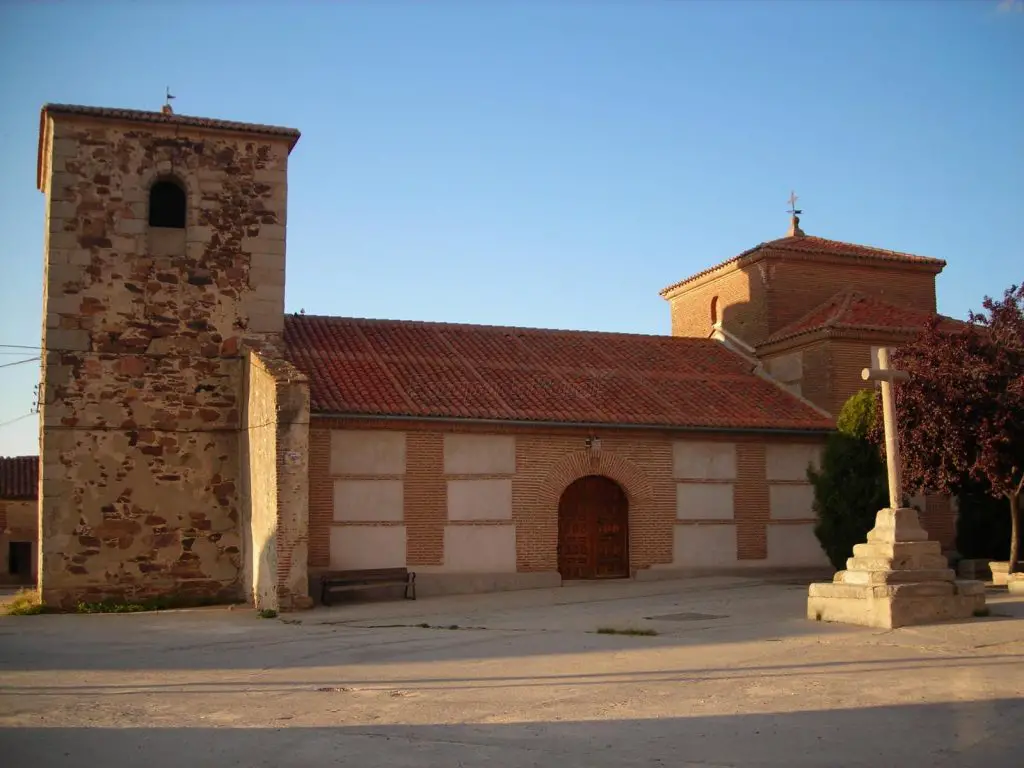 Qué ver en Crespos, Ávila: Descubre los tesoros ocultos de esta joya castellana