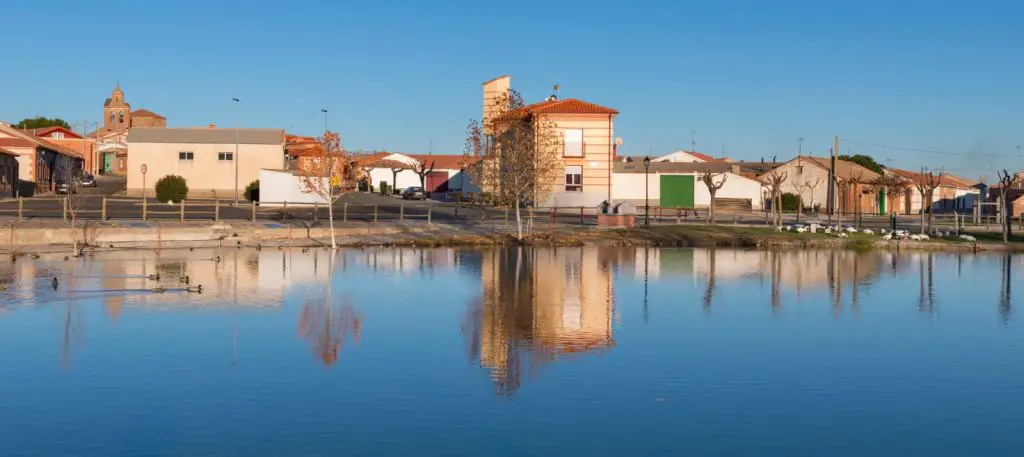 Qué ver en El Bohodón, Ávila: Descubre los tesoros ocultos de este encantador pueblo
