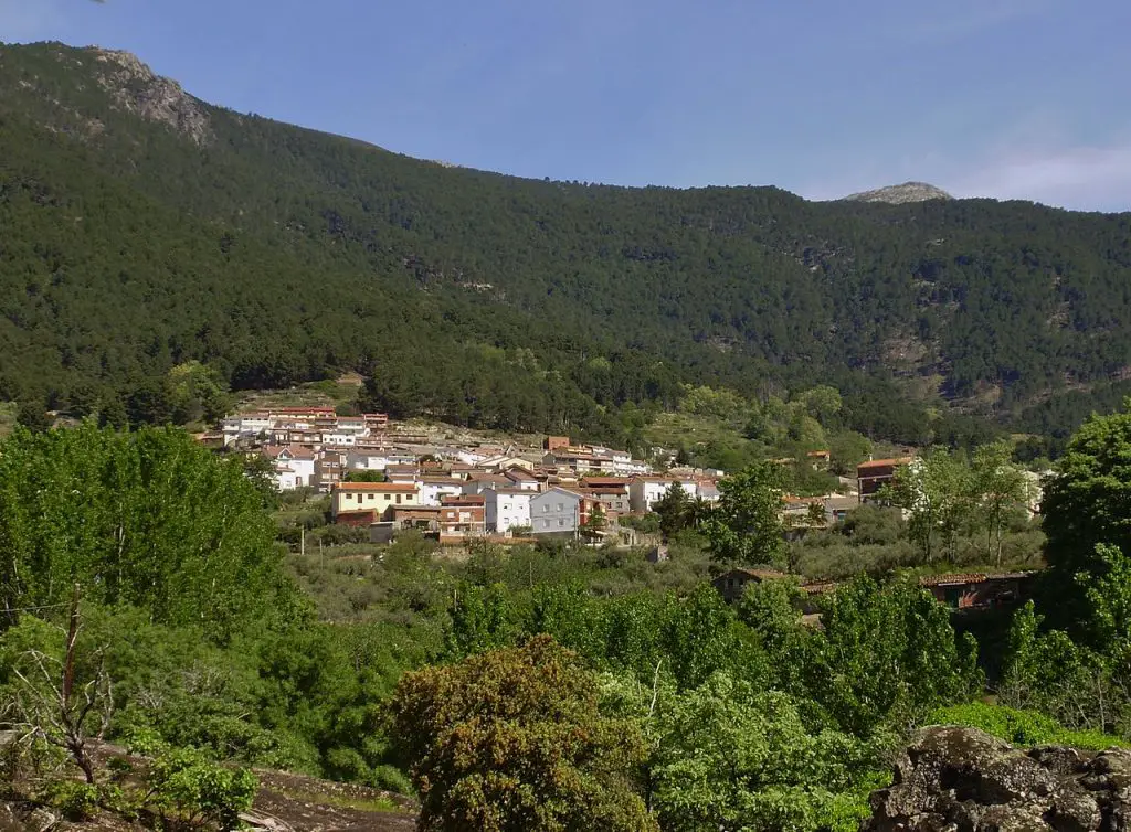 Qué ver en Gavilanes, Ávila: Un recorrido mágico por sus secretos