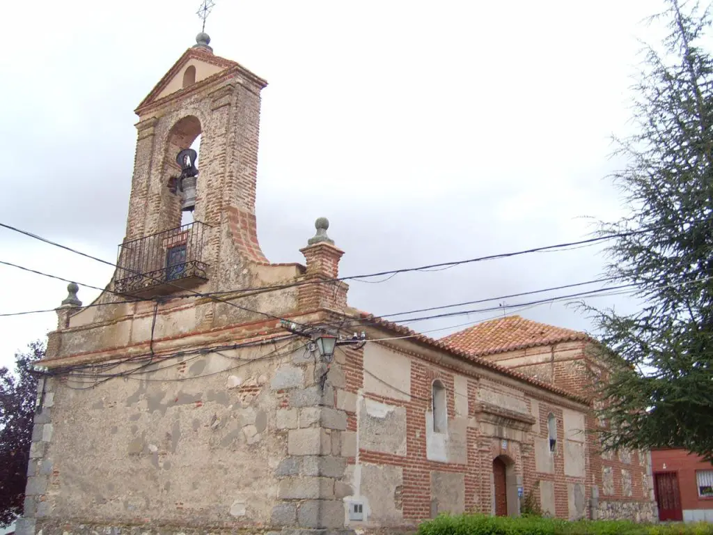 Qué ver en Las Berlanas, Ávila: Descubre los tesoros ocultos de este destino encantador