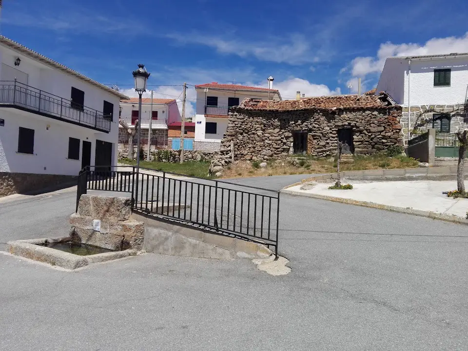 Qué ver en Navaquesera, Ávila: Maravillas ocultas por descubrir