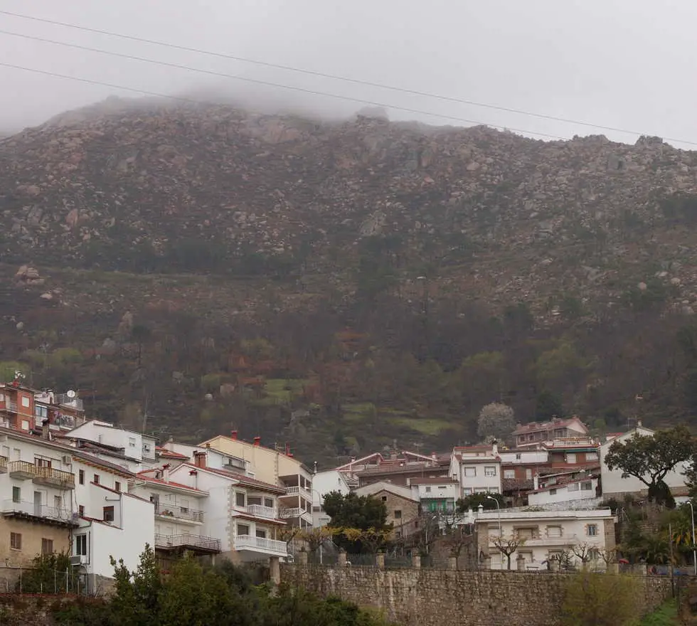 Qué ver en Pedro Bernardo, Ávila: Descubre los tesoros ocultos de esta joya serrana