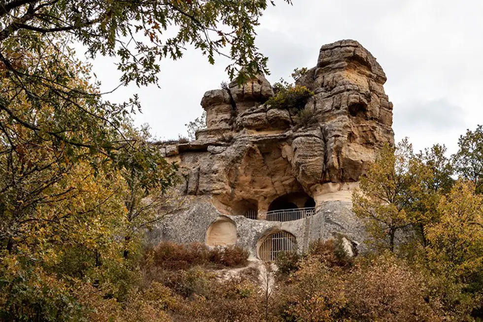 Qué ver en Alfoz de Bricia, Burgos: Secretos y maravillas por descubrir